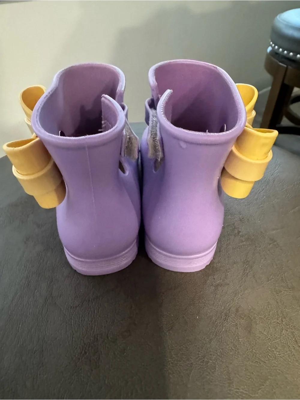 Mini Melissa Sugar Rain Bow Boots Lilac Purple Yellow Toddler Size 7/8